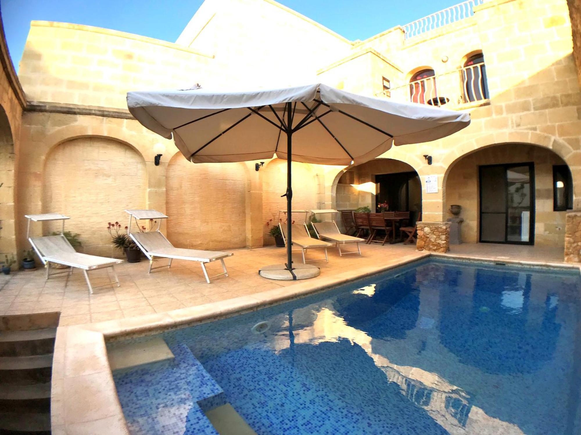 Ad Hoc B&B Il-Pergla Exterior photo